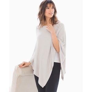 BAREFOOT DREAMS CozyChic Ultra Lite Poncho
Sweater in Fog Grey One Size Warm